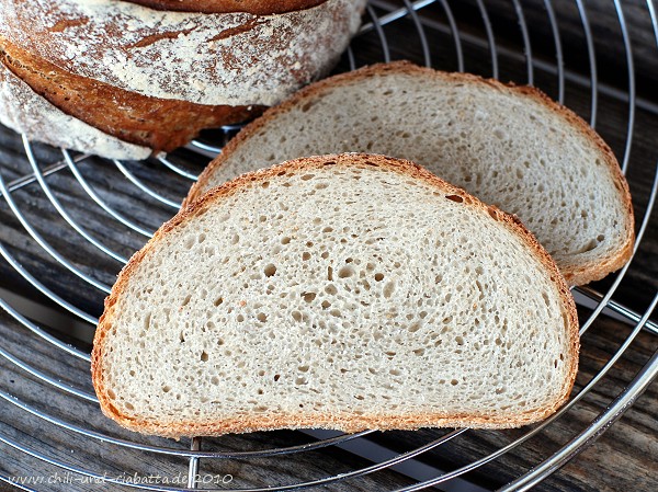 Brot aufgeschnitten