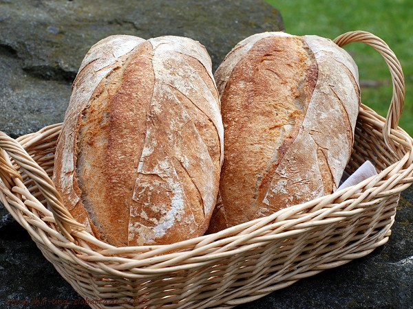 Rustikales Brot - Rustic Bread