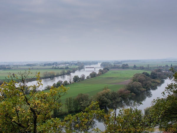 Blick vom Lippweg auf die Donau bei Bogen