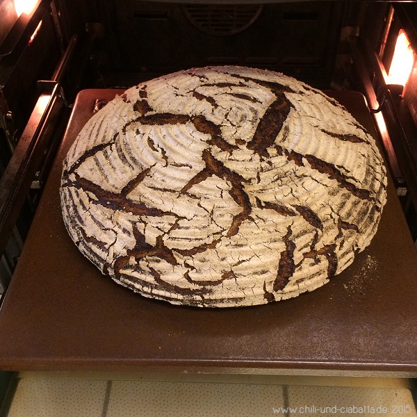 Sechspfünder Roggensauerteigbrot