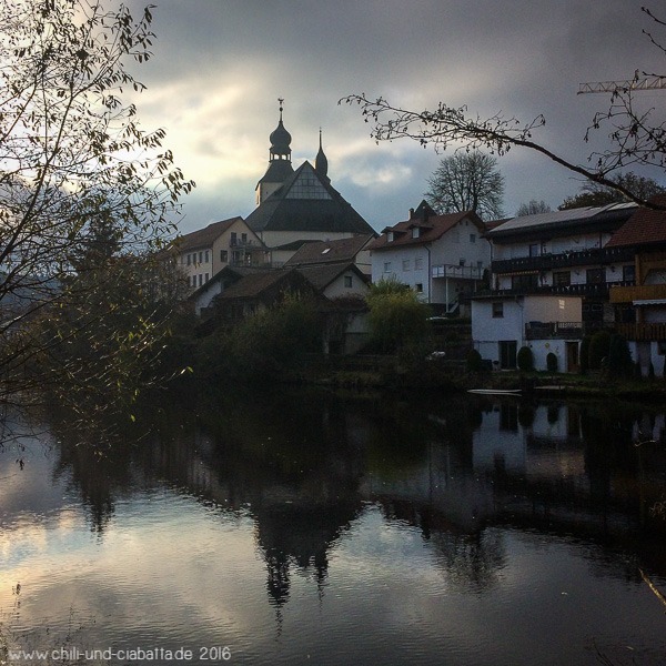 Regener Kirche vom Kurpark aus gesehen