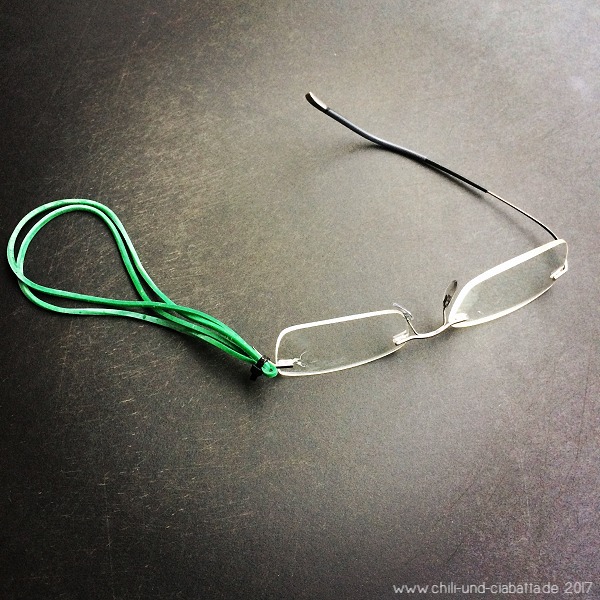 Provisorische Brillenreparatur