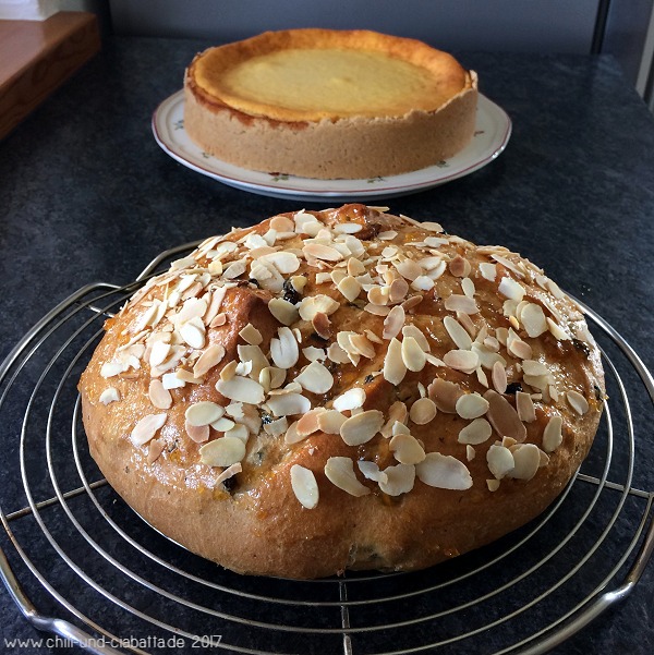 Osterbrot und Käsekuchen