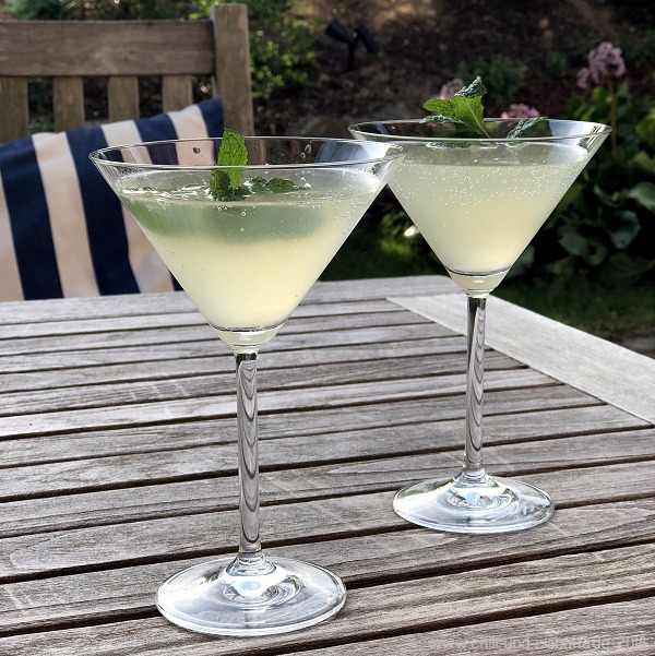 Sparkling Mojito Martini
