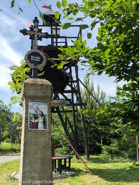 Wasserscheide mit Aussichtspunkt