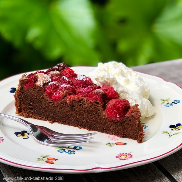 Schokokuchen mit Himbeeren