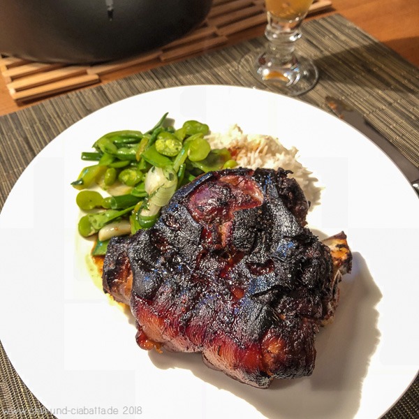 Asia-Schweinshaxe