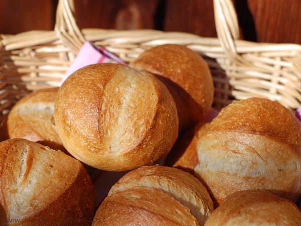 Knusprig-luftige Brötchen