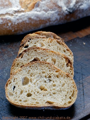 aufgeschnittenes Brot