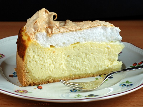 Goldtröpfchen-Torte (Käsekuchen mit Baiserhaube) – Chili und Ciabatta