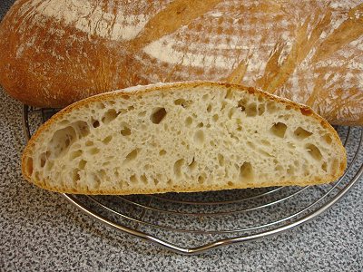 Weißbrot, aufgeschnitten