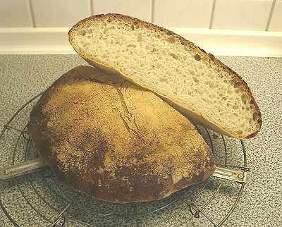 Brot 2002, aufgeschnitten